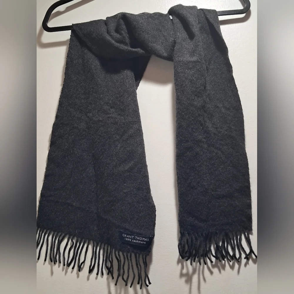 100% Cashmere Grand Thomas Scarf in Charcoal Grey - Soft & Luxurious